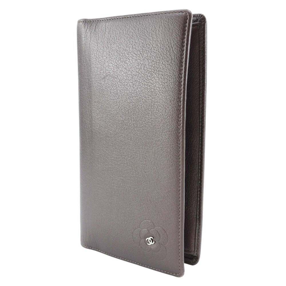CHANEL Purple Leather Logo Wallet - Picture 2 of 10